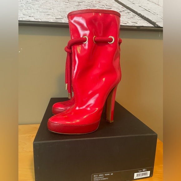 Dsquared2 Red Ankle Boots - Picture 16 of 17